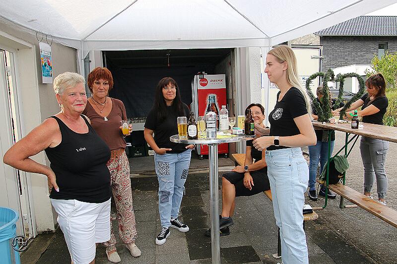 Kirmes2025Schmuecken_049.jpg - Bruderschaft - Kirmes 2025